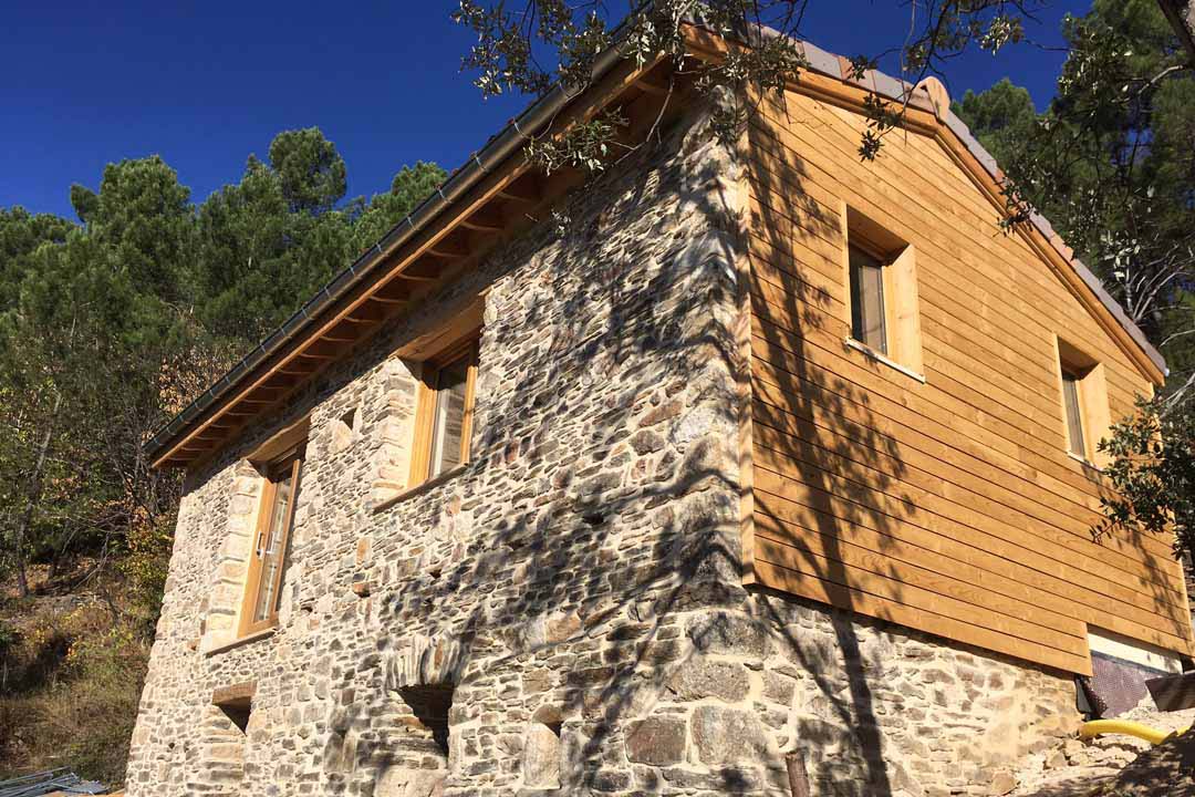 Maisons ossature bois et pierre sèche en Ardèche