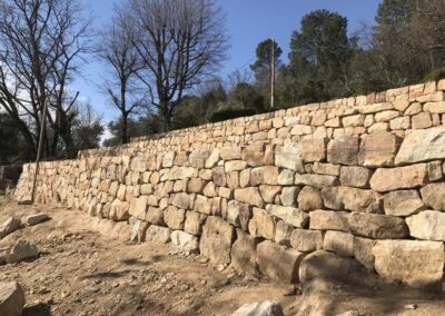 Largentière, murs en pierre sèche